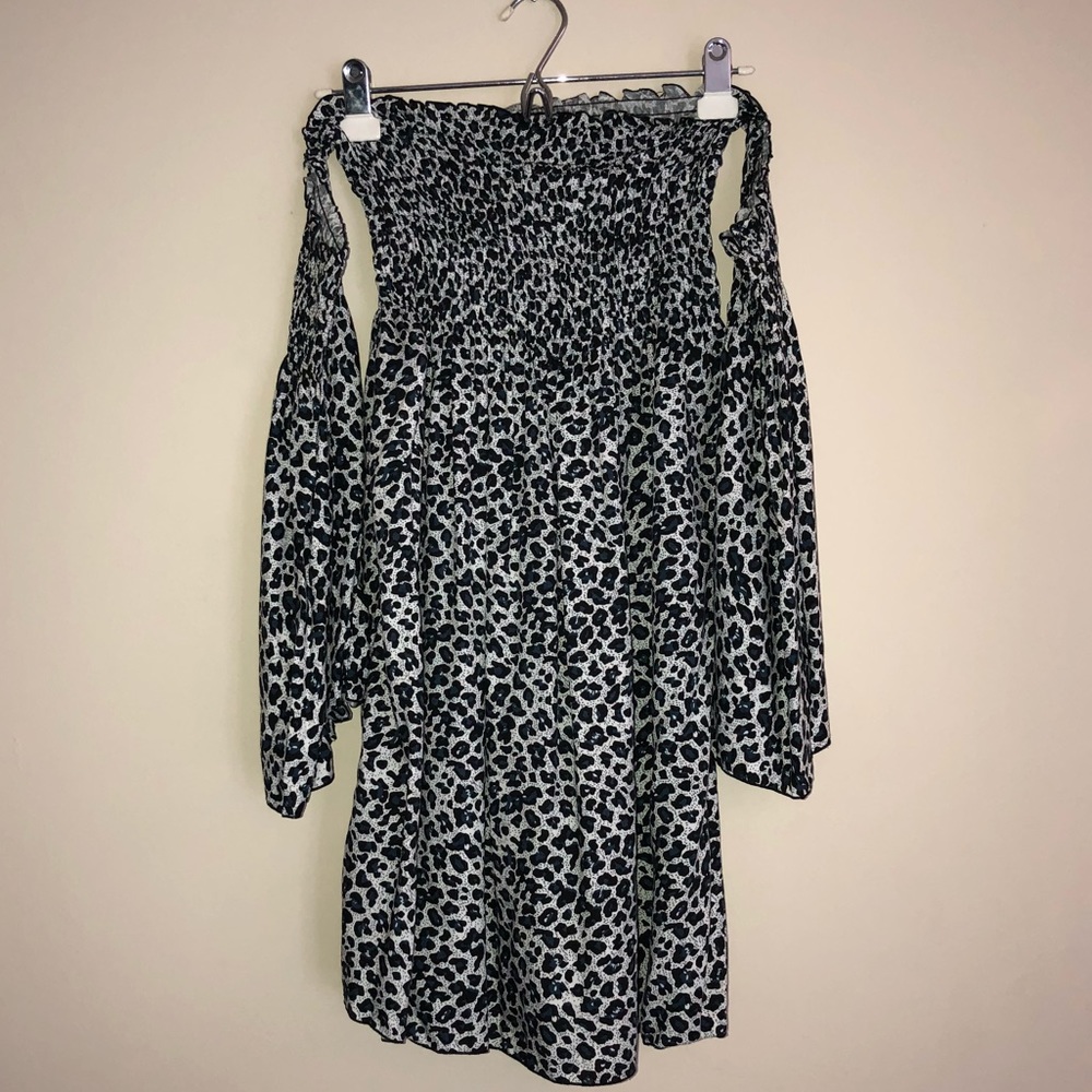 NWT Off The Shoulder Dress 👗